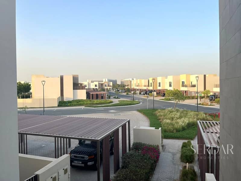 Spacious Townhomes | Single Row | Ready to Move