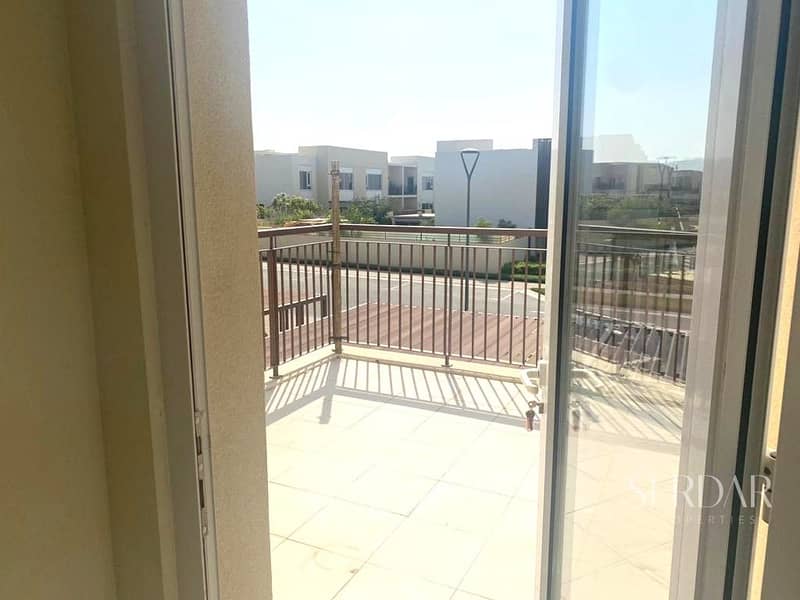 Spacious Townhomes | Single Row | Ready to Move