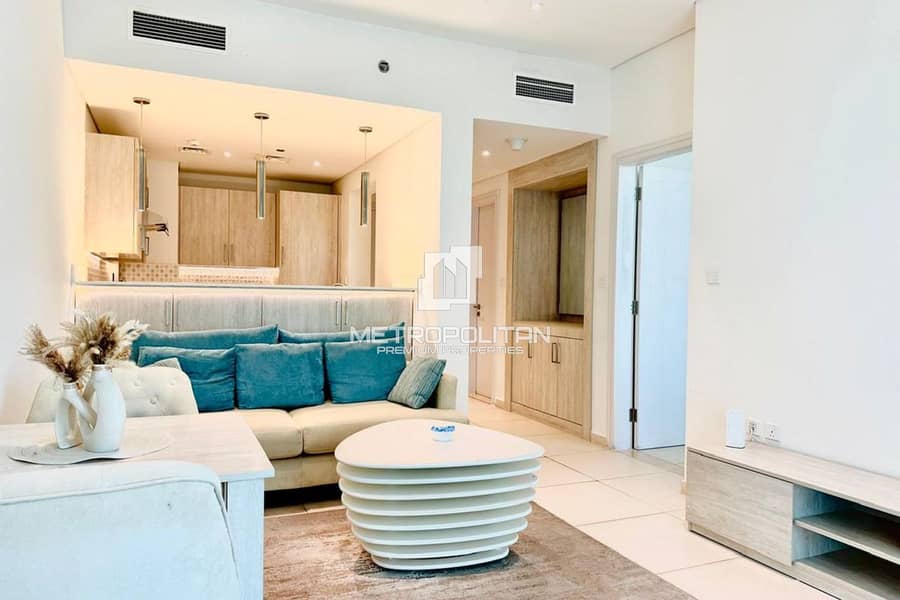 Premium Location | Bright | Furnished| Vacant - Image 21