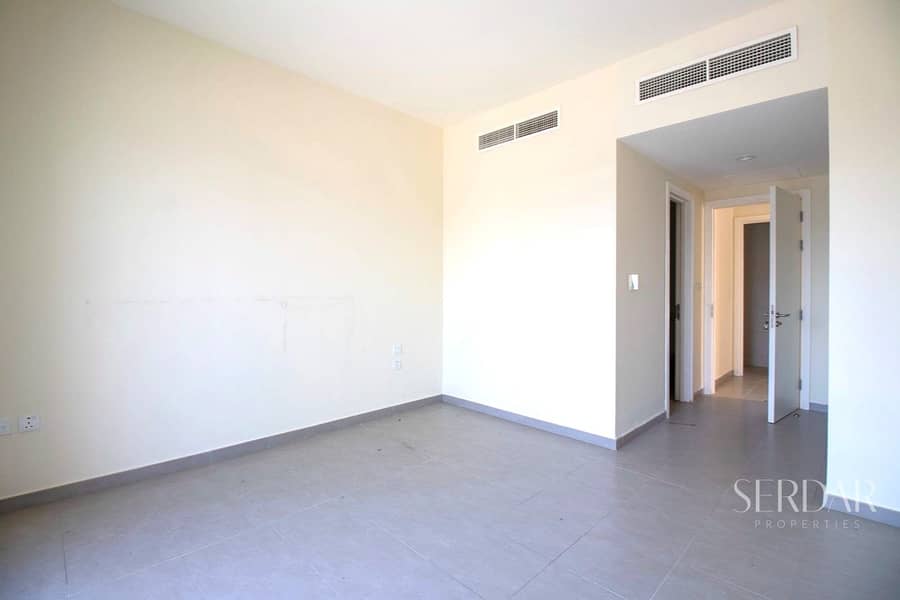 Spacious Townhomes | Single Row | Ready to Move - Image 9