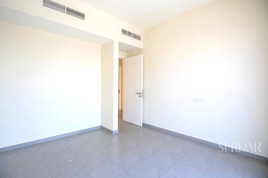 Spacious Townhomes | Single Row | Ready to Move - Image 10