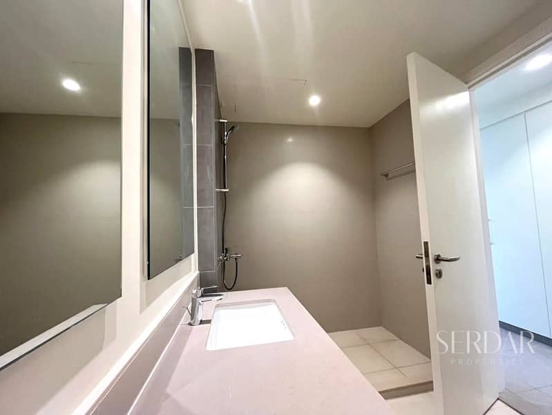 Spacious Townhomes | Single Row | Ready to Move - Image 11