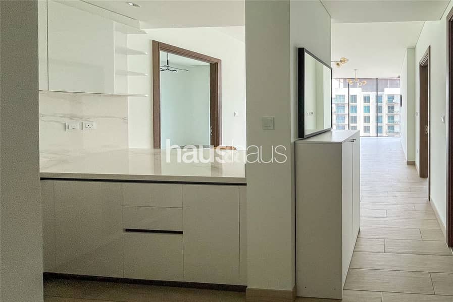 Exclusive | Vacant On Transfer | Downtown View