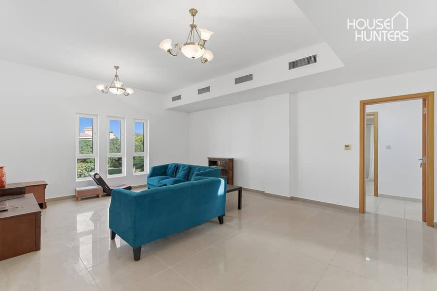 Private pool| Vacant |Well maintained - Image 19