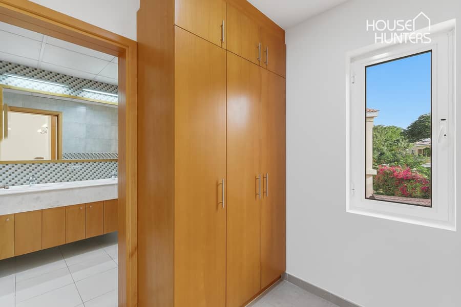 Private pool| Vacant |Well maintained - Image 33