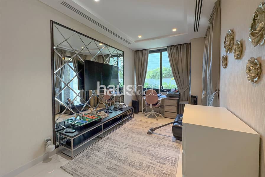 Single - Row | Fully Furnished | 4 Bed + Maids