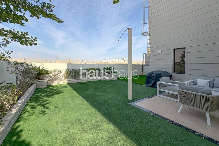 Single - Row | Fully Furnished | 4 Bed + Maids