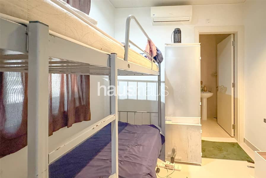 Single - Row | Fully Furnished | 4 Bed + Maids - Image 10