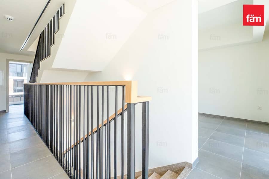 Modern Family Villa | Single Row | Vacant