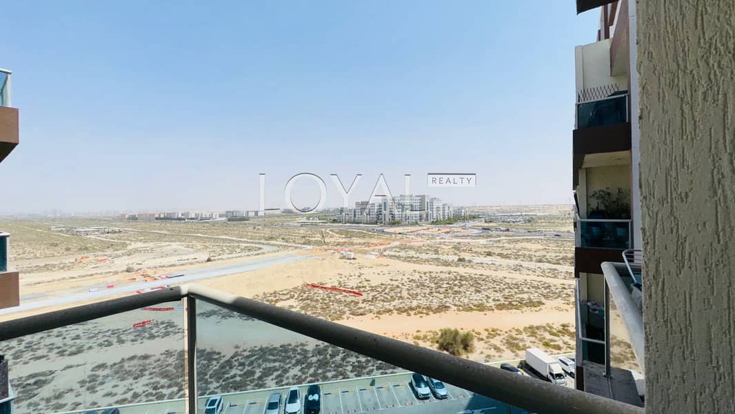 NO COMMISSION, High End Executive 1 Bedroom Suite - Image 10