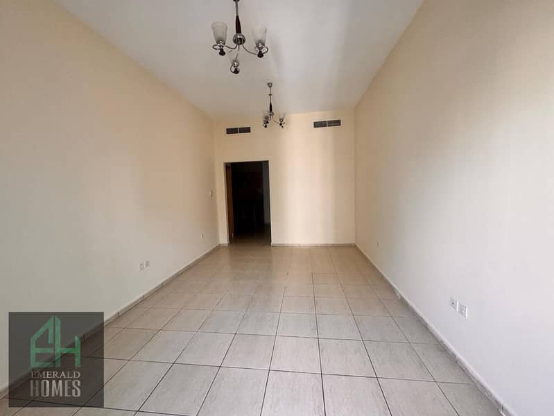 SPACIOUS | 1 BHK FOR SALE | READY TO MOVE IN AXIS BUILDING - Image 6