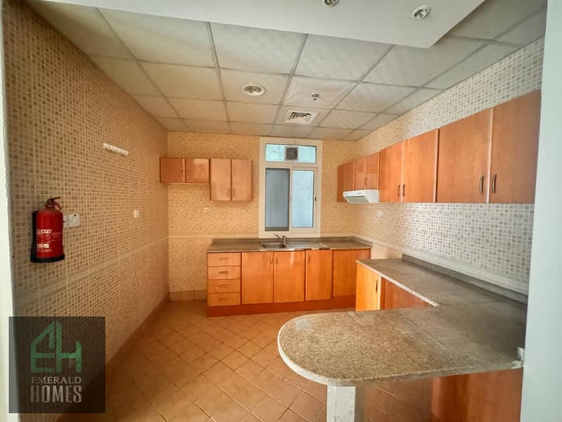 SPACIOUS | 1 BHK FOR SALE | READY TO MOVE IN AXIS BUILDING - Image 8