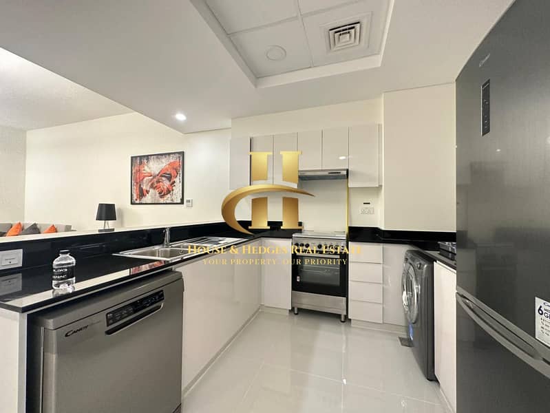 BRIGHT OPTION READY TO MOVE |N NEAT AND CLEAN APARTMENT