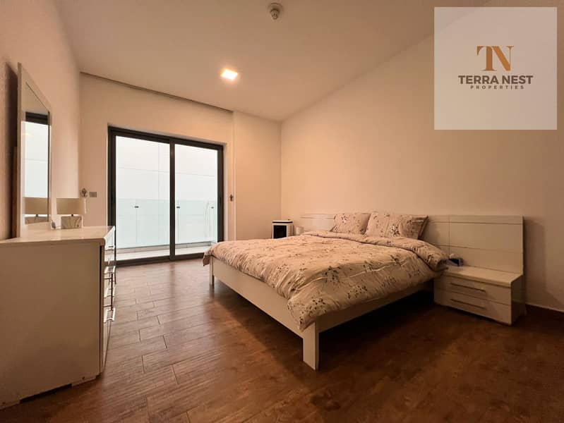 LUXURIOUSLY FURNISHED | POOL VIEW | STORAGE ROOM | BIG BALCONY - Image 6