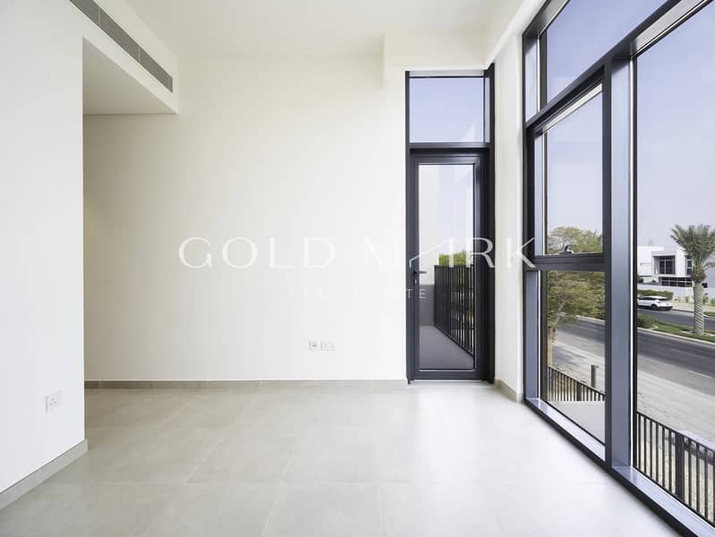 Green Belt I Brand New I Motivated Seller - Image 6