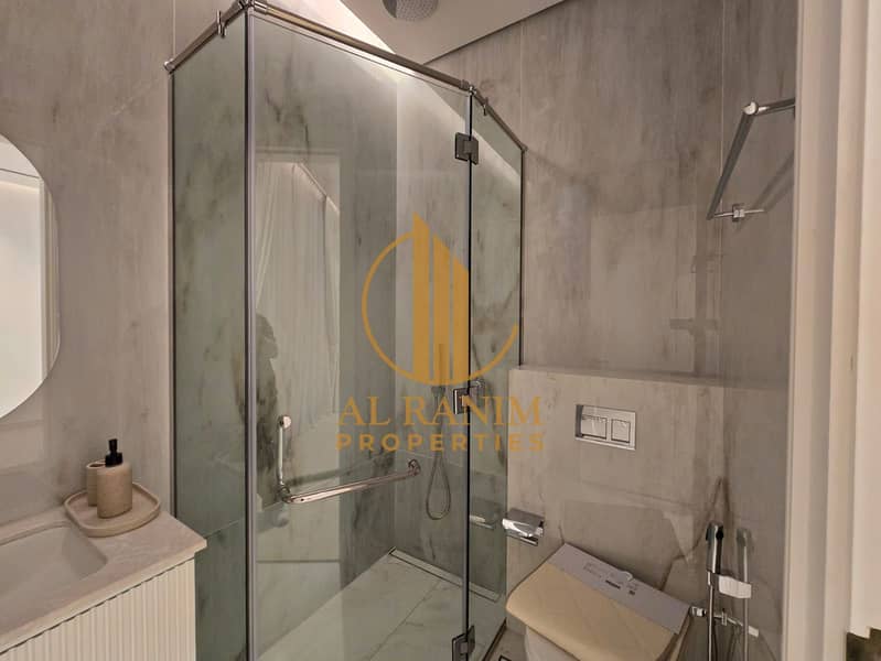 BRAND NEW | SPACIOUS LAYOUT | READY TO MOVE - Image 10