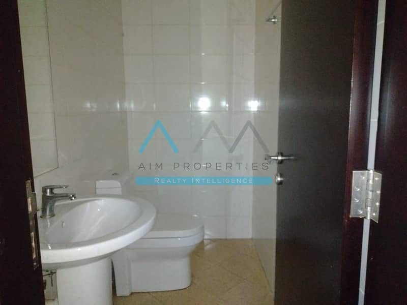 Vacant & Ready to Move 1BHK | Generous Layout Opposite LuLu Mall | Le Presidium, DSO - Image 12