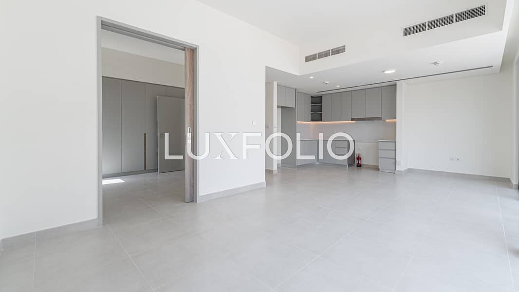 Huge Plot | Ready to Move | Corner Unit