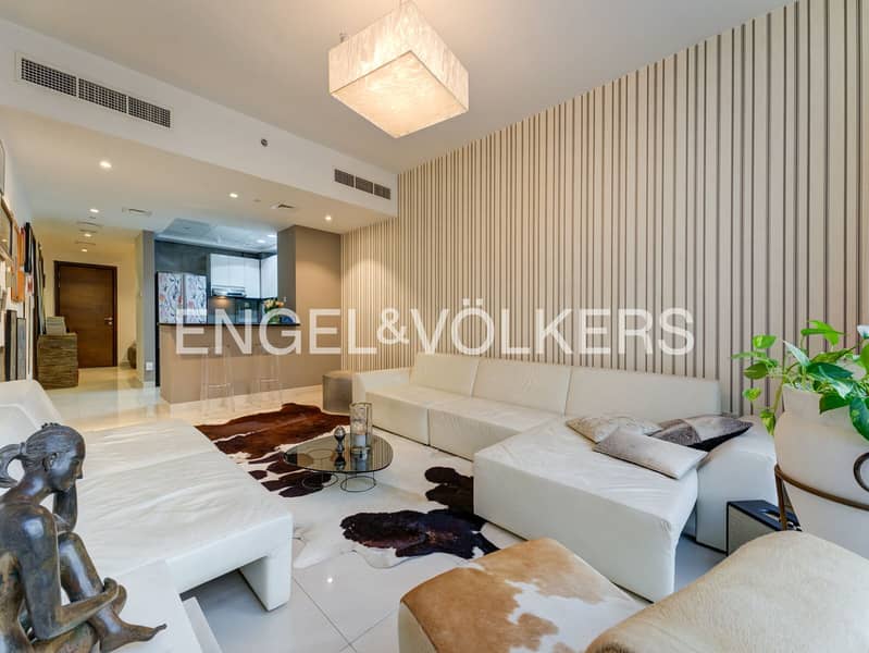 Huge Layout | Cozy Apartment | Pool View