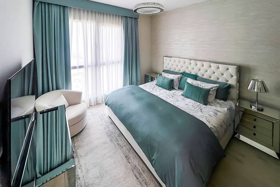 Luxurious | Brand New | Prime Location - Image 6