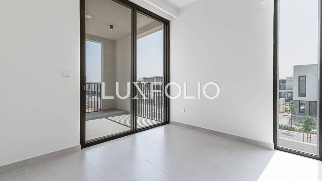 Huge Plot | Ready to Move | Corner Unit - Image 13