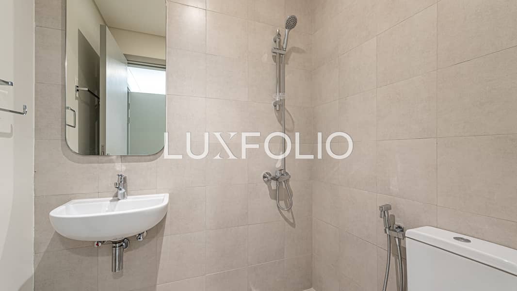 Huge Plot | Ready to Move | Corner Unit - Image 23