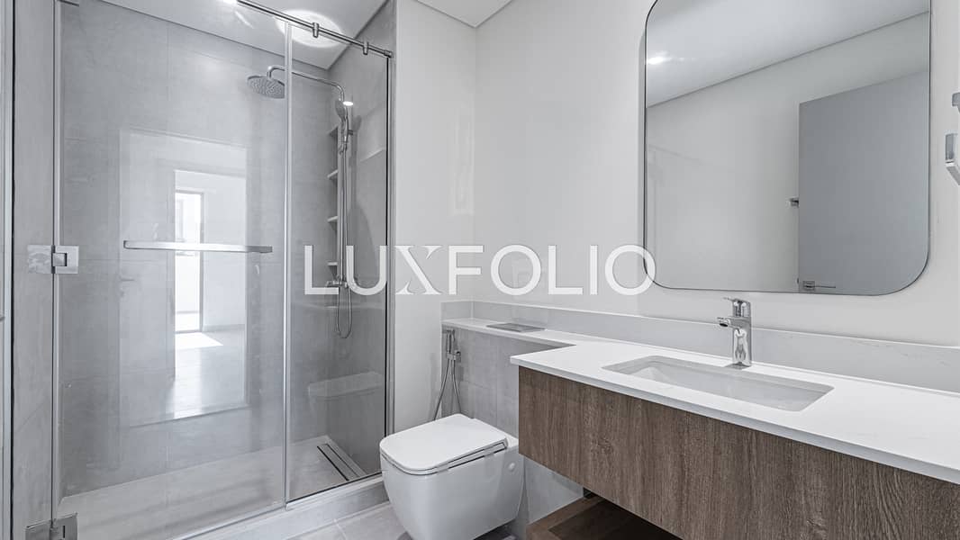 Huge Plot | Ready to Move | Corner Unit - Image 25