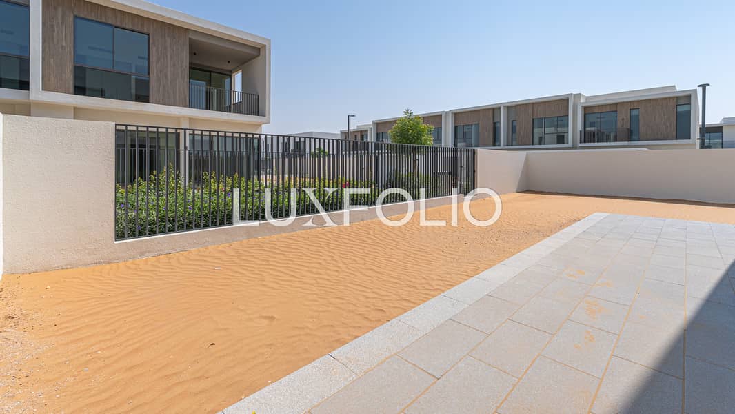 Huge Plot | Ready to Move | Corner Unit - Image 30