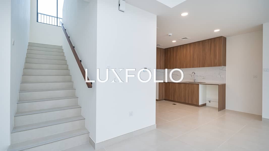 Modern | Close to Amenities | Family Friendly - Image 9