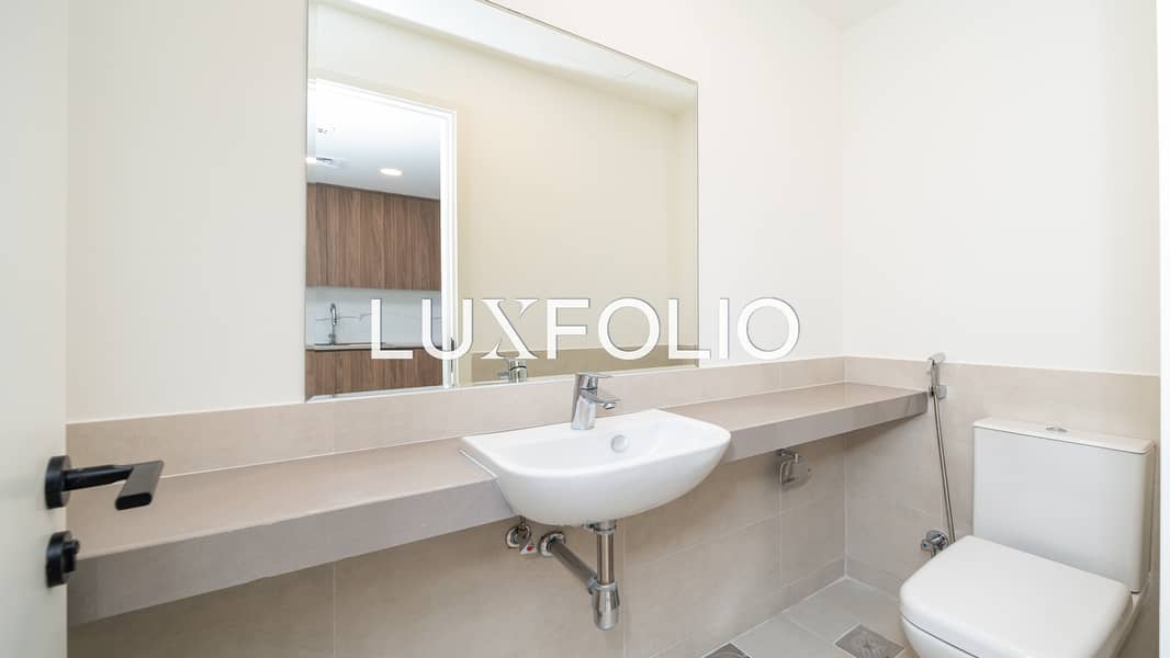 Modern | Close to Amenities | Family Friendly - Image 21