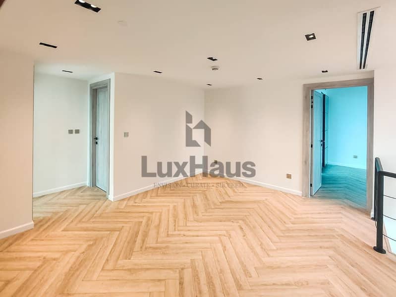 Luxurious Upgraded Duplex Penthouse | Modern Style - Image 6