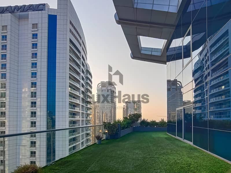 Luxurious Upgraded Duplex Penthouse | Modern Style - Image 13