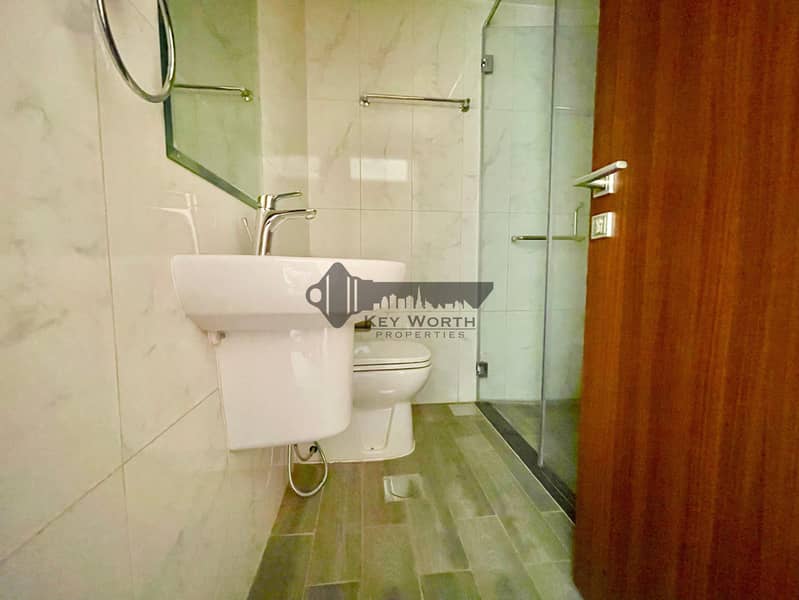 Brand new & Spacious 4BR | Premium finishes | Ready to move !