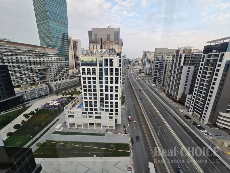 Brand-New 3BR Residence | Storage | Business Bay - Image 16