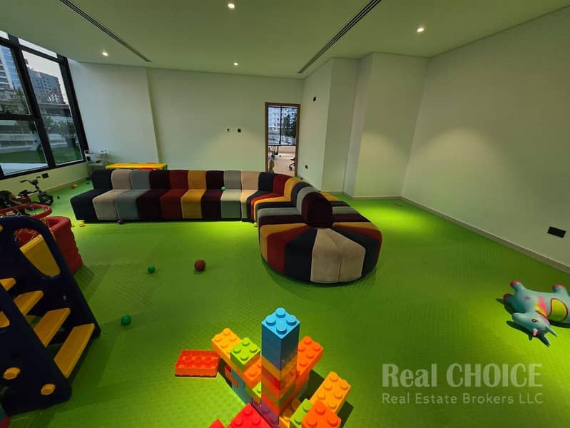 Brand-New 3BR Residence | Storage | Business Bay - Image 18