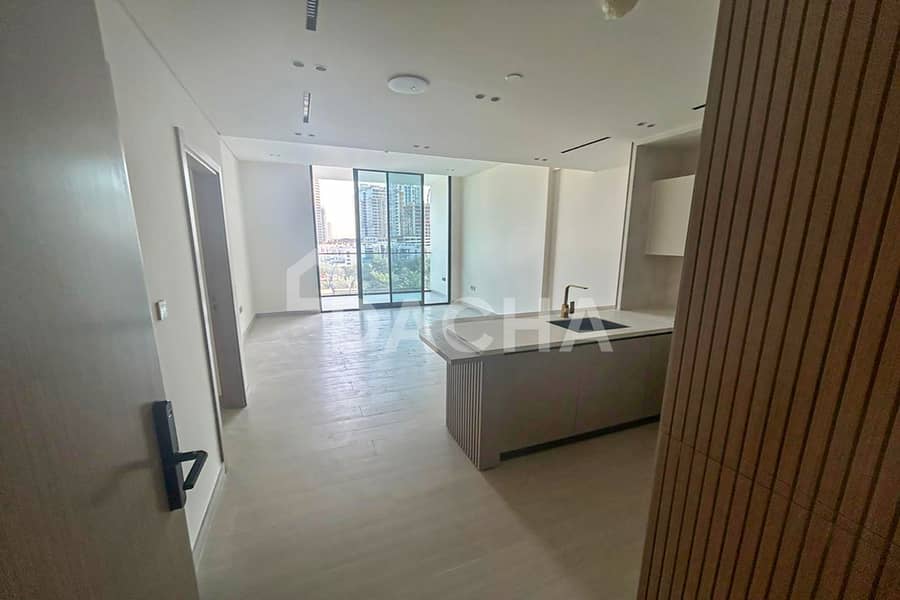 POOL VIEW | SPACIOUS UNIT | VACANT