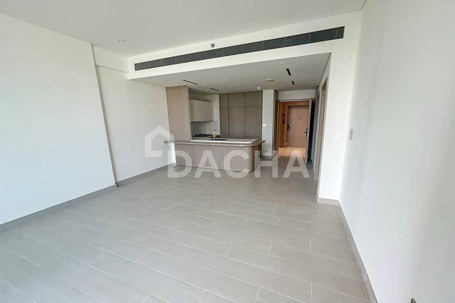 POOL VIEW | SPACIOUS UNIT | VACANT