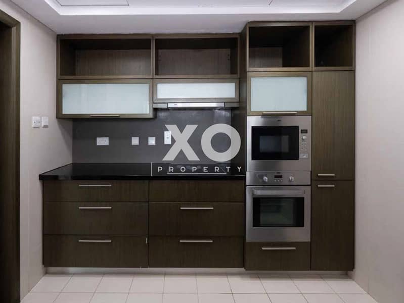 One Bedroom | Furnished | Boulevard View - Image 9