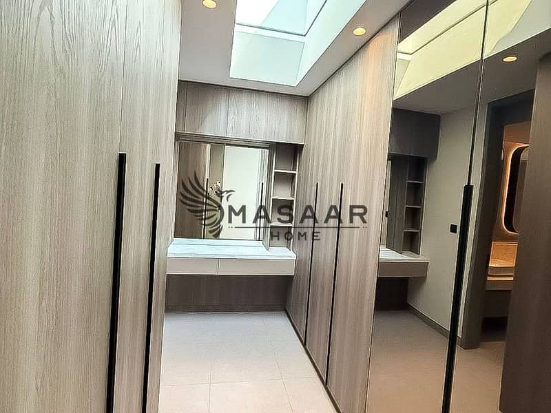 Vacant | Upgraded | Huge Plot | Prime Location - Image 9