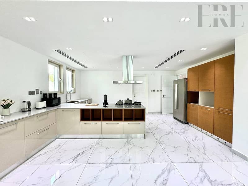 NEWLY RENOVATED | FULLY-FURNISHED | LAKE VIEW