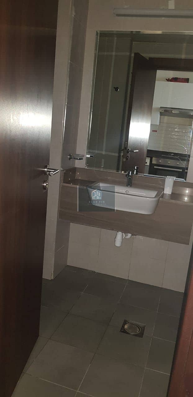 Fully Furnished | Close to Metro | Vacant | Book Now - Image 8