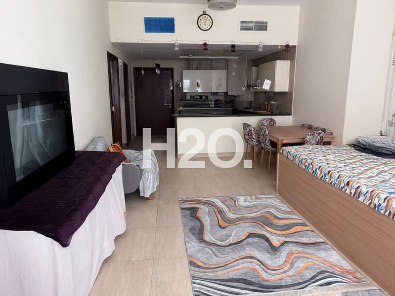 5 MINS TO METRO | PRIME LOCATION | CHILLER FREE