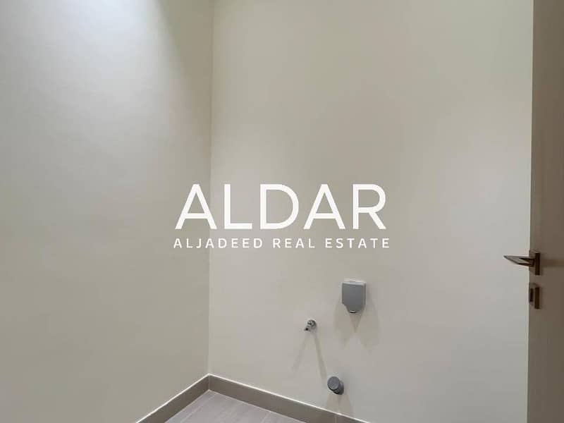 Brand New | Private Pool | Burj Khalifa View - Image 9