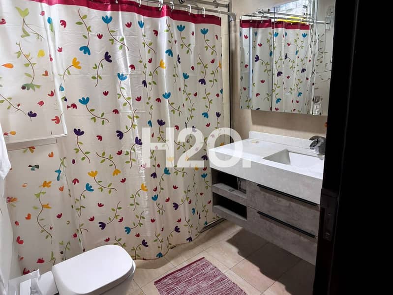 5 MINS TO METRO | PRIME LOCATION | CHILLER FREE - Image 9