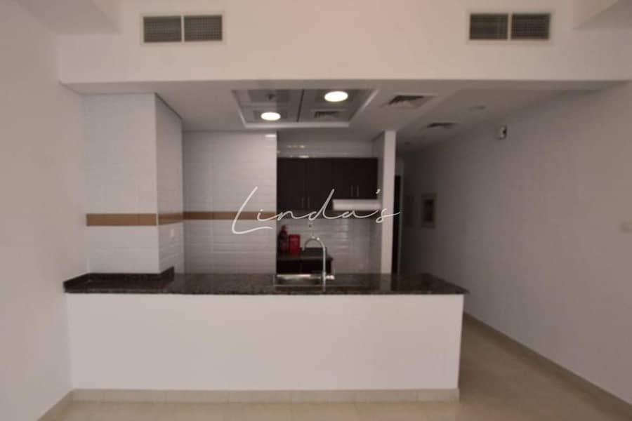 Amazing Canal View | Spacious Studio | Vacant