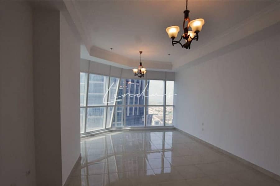Amazing Canal View | Spacious Studio | Vacant