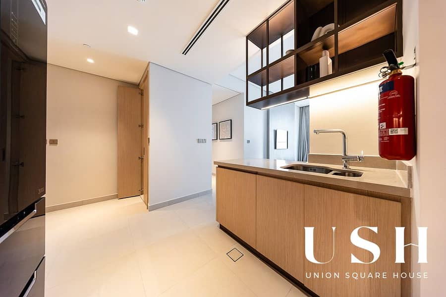 Luxury 2BR | Fully Furnished | Dubai Frame Views - Image 10