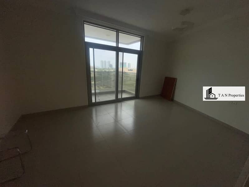 Spacious 1bhk with fitted stove and wardrobe/ luxury amenities