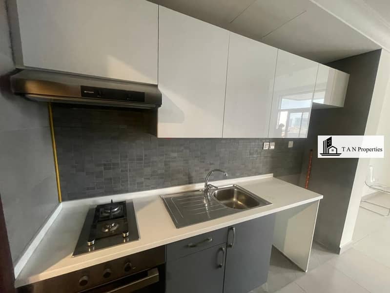 Spacious 1bhk with fitted stove and wardrobe/ luxury amenities