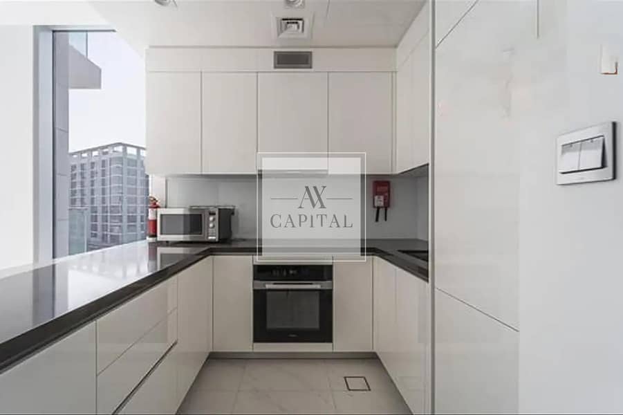 Spacious | Corner Unit | Lagoon View | Vacant